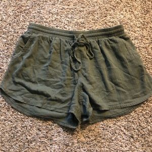 Universal Thread Olive Green Shorts